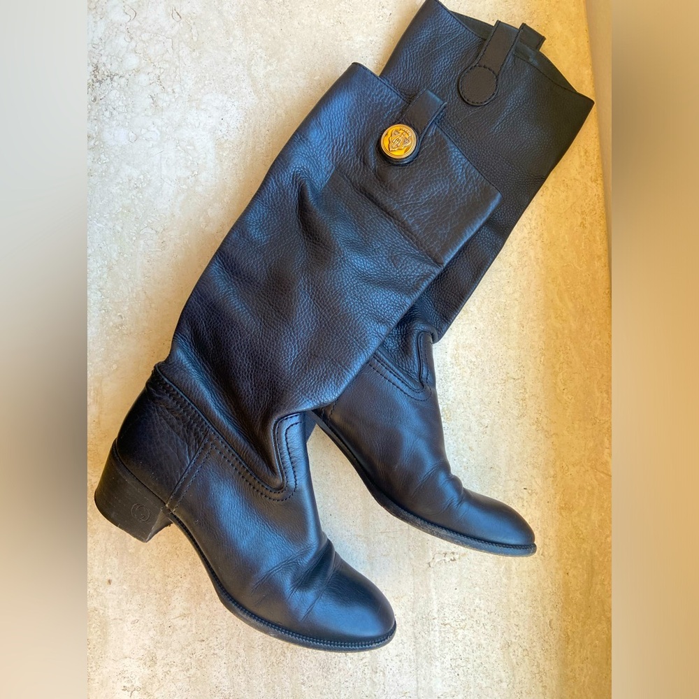 Gucci Black Leather Knee-High Riding Boots with Gold Medallion
